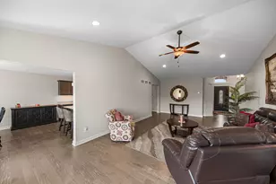 2324 Waterford Cir E, Schererville, IN 46375 - Photo 15