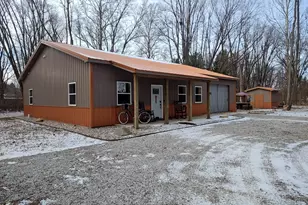 118 E Whipple Rd, Winamac, IN 46996 - Photo 1