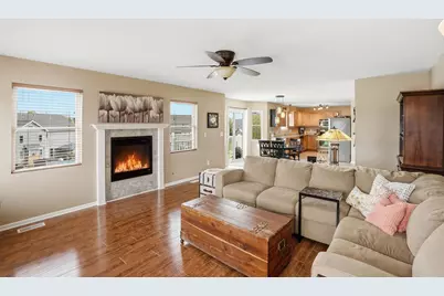 340 W 126th Place, Crown Point, IN 46307 - Photo 9