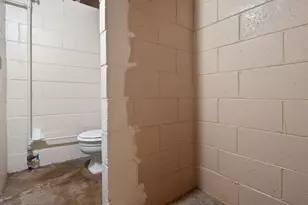 701 S Rose Ave, Kouts, IN 46347 - Photo 17