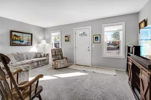 116 Carter St, La Porte, IN 46350 - Photo 5