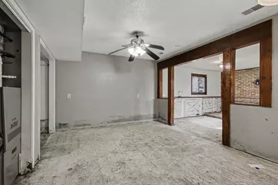 619 E 13th Street, Hobart, IN 46342 - Photo 7