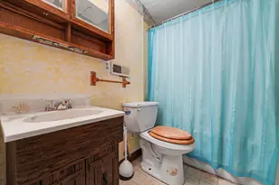9324 Saric Dr, Highland, IN 46322 - Photo 9