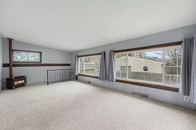 9324 Saric Drive, Highland, IN 46322 - Photo 3
