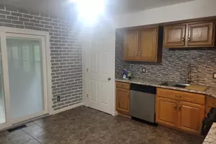 414 Salt Creek Pkwy, Valparaiso, IN 46385 - Photo 3