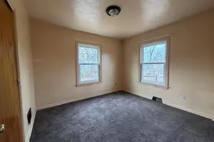 1000 E 61st Pl, Merrillville, IN 46410 - Photo 11
