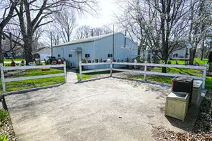 414 E Dominic St, LaCrosse, IN 46348 - Photo 23