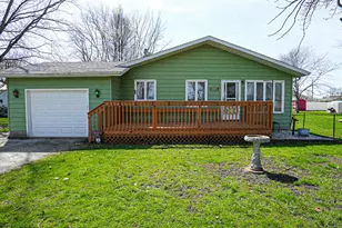 414 E Dominic St, LaCrosse, IN 46348 - Photo 3
