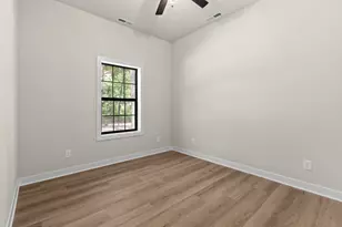 4021 E Porter St, Demotte, IN 46310 - Photo 9
