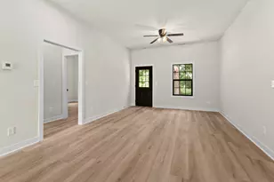 4021 E Porter St, Demotte, IN 46310 - Photo 5
