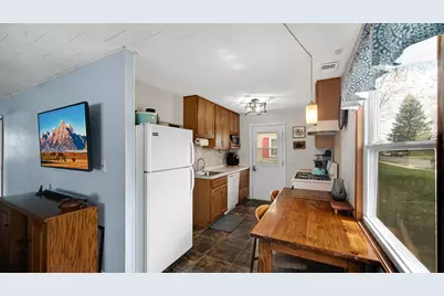 1330 W 1st Place, Hobart, IN 46342 - Photo 5