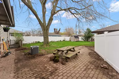 9217 Grace Street, Highland, IN 46322 - Photo 25