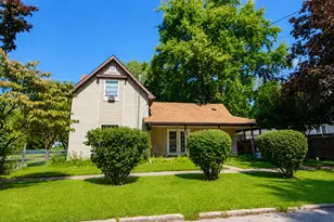 207 W Lake St, Knox, IN 46534 - Photo 1