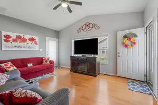 3884 Stadium St, Portage, IN 46368 - Photo 3