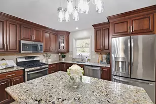 13189 Fillmore St, Crown Point, IN 46307 - Photo 5