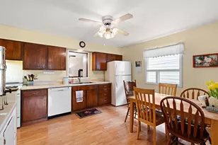 6114 Mockingbird Ave, Portage, IN 46368 - Photo 5