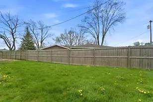 9830 Mckinley St, Crown Point, IN 46307 - Photo 25