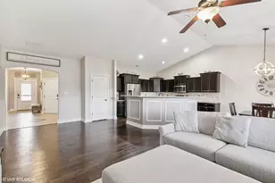 3008 Winter Garden Dr, Valparaiso, IN 46385 - Photo 15