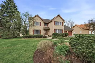 404 Westchester Ln, Valparaiso, IN 46385 - Photo 3