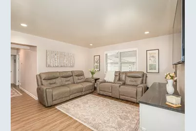 8141 Grace Place, Highland, IN 46322 - Photo 9