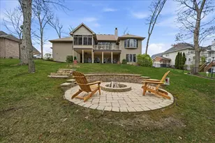 770 Quinlan Ct, Crown Point, IN 46307 - Photo 3