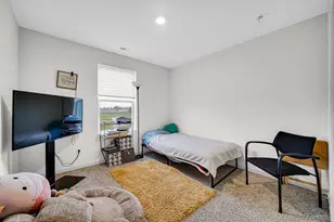 209 Aviana Ave, Hobart, IN 46342 - Photo 9