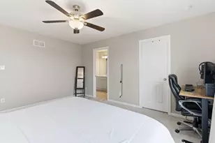 919 E 117th Pl, Crown Point, IN 46307 - Photo 9