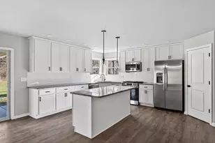 1611 Elderberry St SE, Demotte, IN 46310 - Photo 13