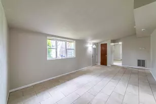 2280 Roosevelt Pl, Gary, IN 46404 - Photo 5