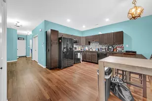 7808 Wright St, Merrillville, IN 46410 - Photo 5