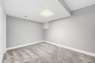 701 Trenton St, Crown Point, IN 46307 - Photo 27