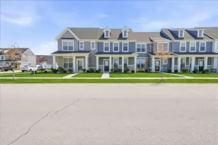 1043 E 117th Ln, Crown Point, IN 46307 - Photo 19
