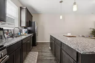1043 E 117th Ln, Crown Point, IN 46307 - Photo 9