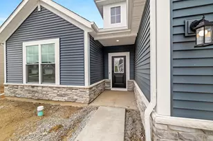 3108 Hilltop Rd, Valparaiso, IN 46385 - Photo 3