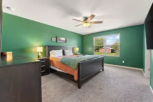 10454 Privet Dr, Crown Point, IN 46307 - Photo 11
