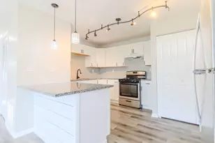 4082 W 21st Pl, Gary, IN 46404 - Photo 11
