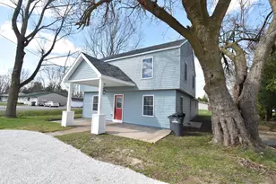 112 W Allen St, Kentland, IN 47951 - Photo 5