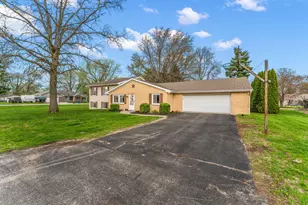 208 W Stevenson St, Morocco, IN 47963 - Photo 3