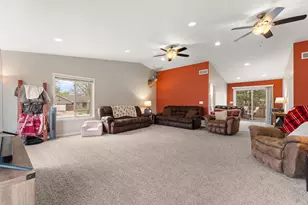 208 W Stevenson St, Morocco, IN 47963 - Photo 17