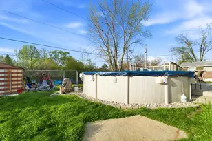 427 Nantucket Rd, Valparaiso, IN 46385 - Photo 17