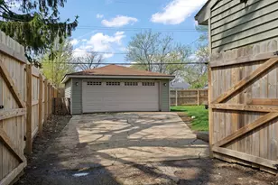 724 Imperial Rd, Valparaiso, IN 46385 - Photo 3