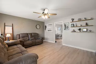 724 Imperial Rd, Valparaiso, IN 46385 - Photo 5