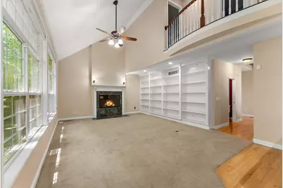 228 W Papillon Drive, Valparaiso, IN 46385 - Photo 5