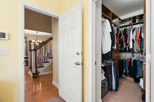 228 W Papillon Dr, Valparaiso, IN 46385 - Photo 17