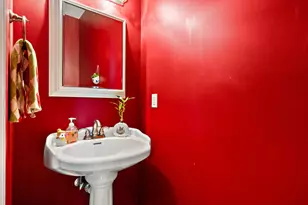 228 W Papillon Dr, Valparaiso, IN 46385 - Photo 33