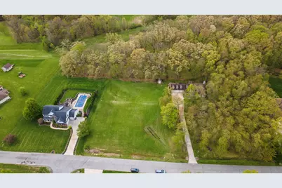 228 W Papillon Drive, Valparaiso, IN 46385 - Photo 57