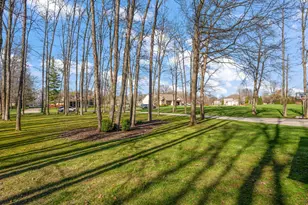 228 W Papillon Dr, Valparaiso, IN 46385 - Photo 45