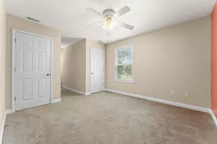 228 W Papillon Dr, Valparaiso, IN 46385 - Photo 23