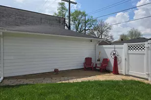 950 Lincoln St, Hobart, IN 46342 - Photo 25
