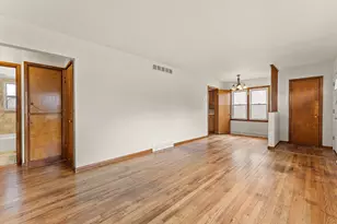 7021 Osborn Ave, Hammond, IN 46323 - Photo 3